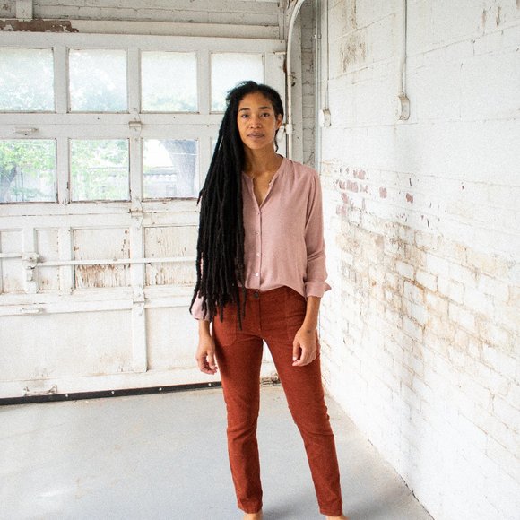 Acote Dumfries Button Down Blouse - Picture 4 of 5